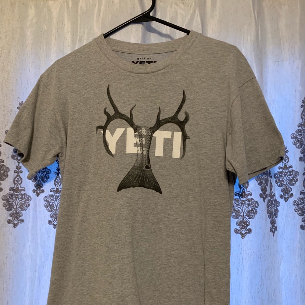 Men’s YETI Tee